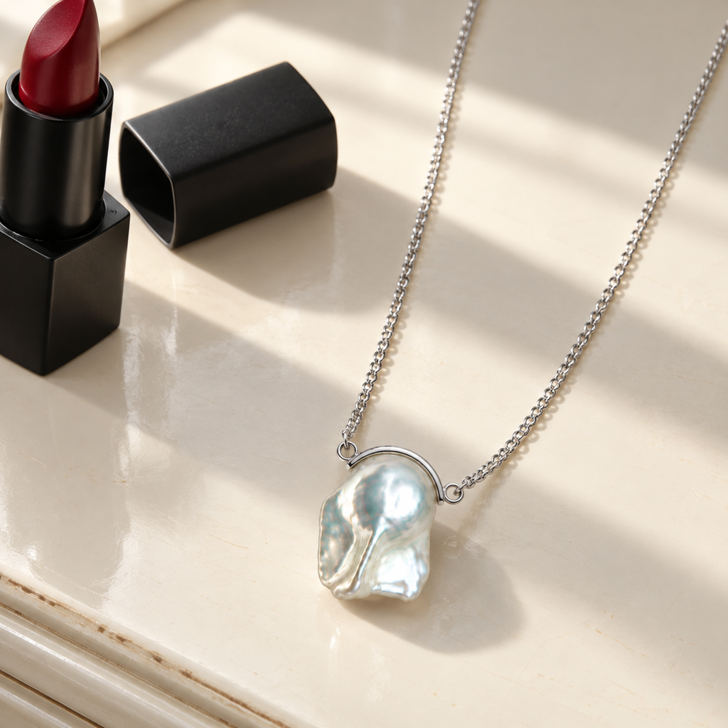 NOVA Baroque Pearl Pendant Necklace
