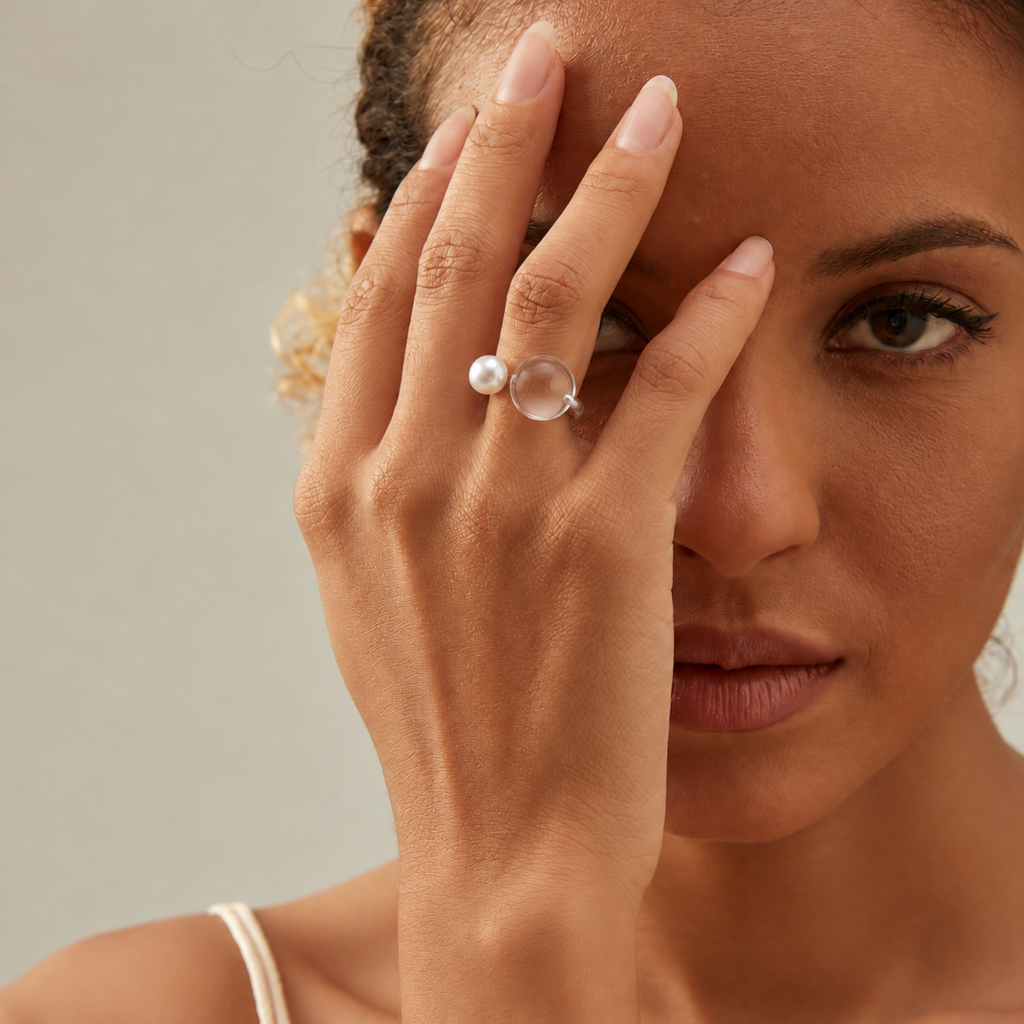 ELARA Pearl and Clear Quartz Open Ring