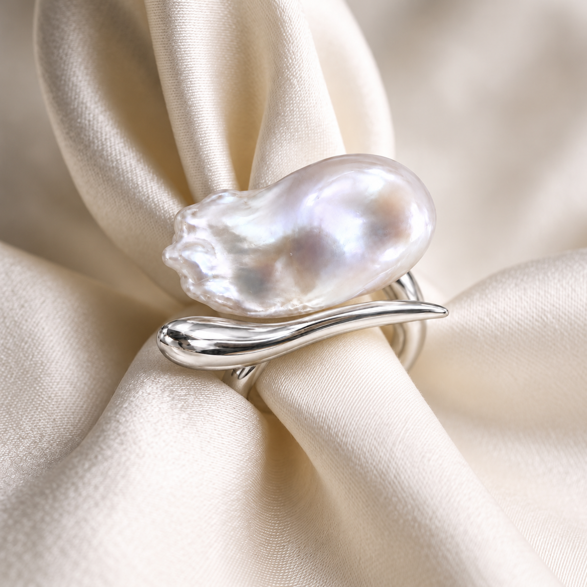ONDINE Baroque Pearl Statement Ring