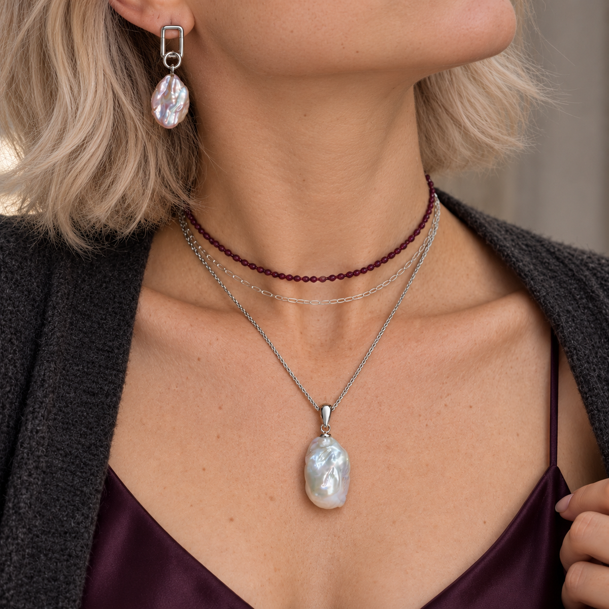 IRIS White Baroque Pearl Pendant (Chain Not Included)